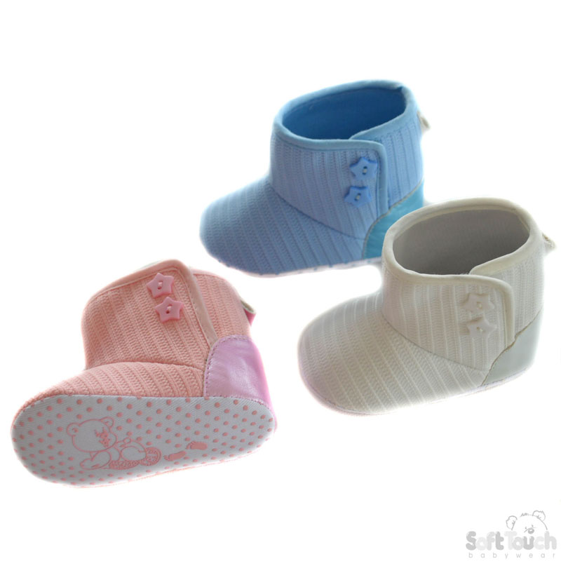 Knitted Boots W/Star Button No. B2198