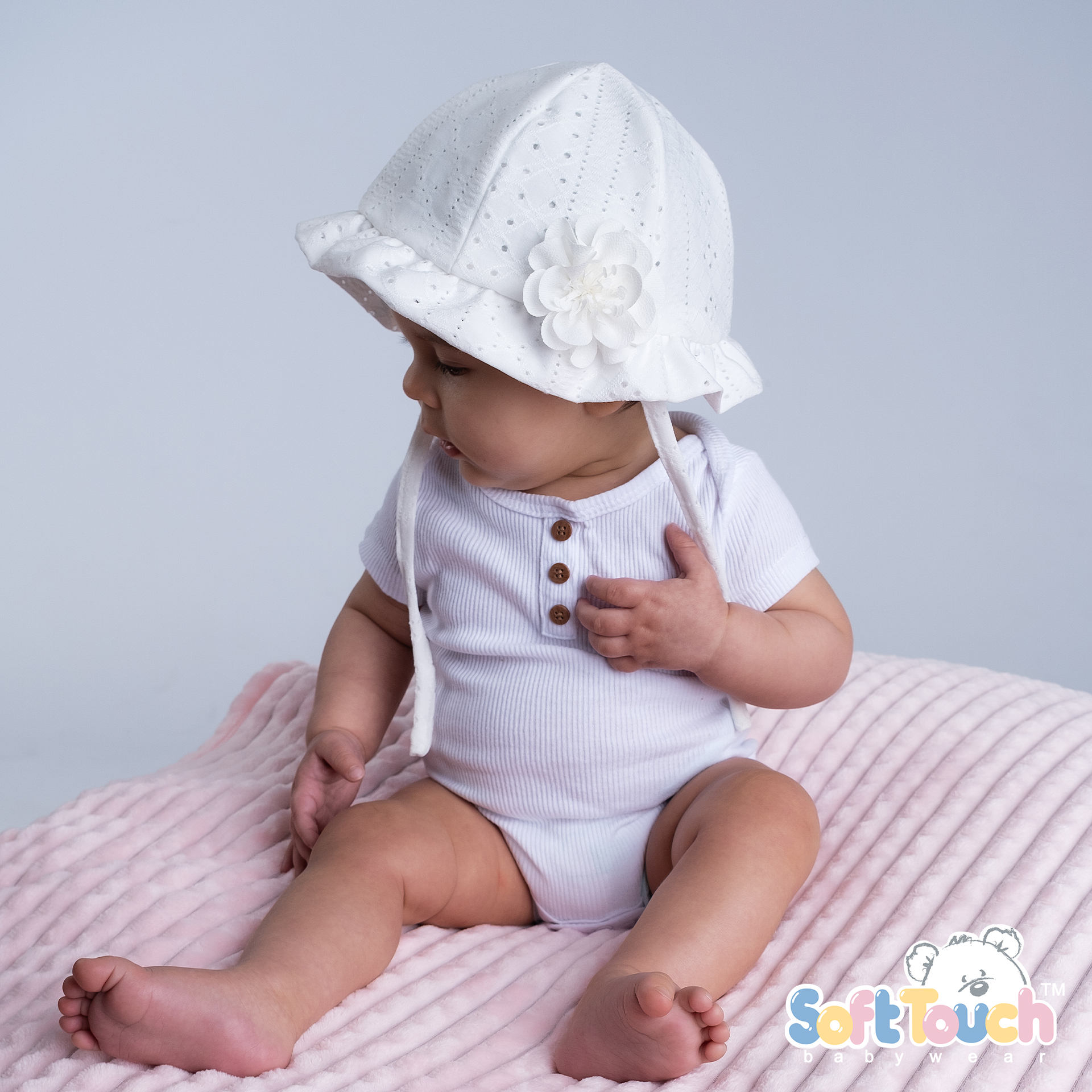 White Broidery Anglais Hat w/Flower No. H80-W